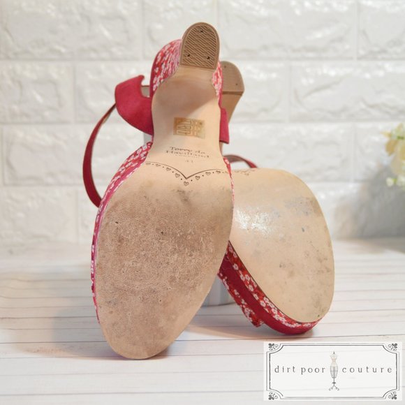 RARE, Vintage, Peep Toe, Red Velvet, Platform Shoes, Terry de Havilland - Picture 4 of 6